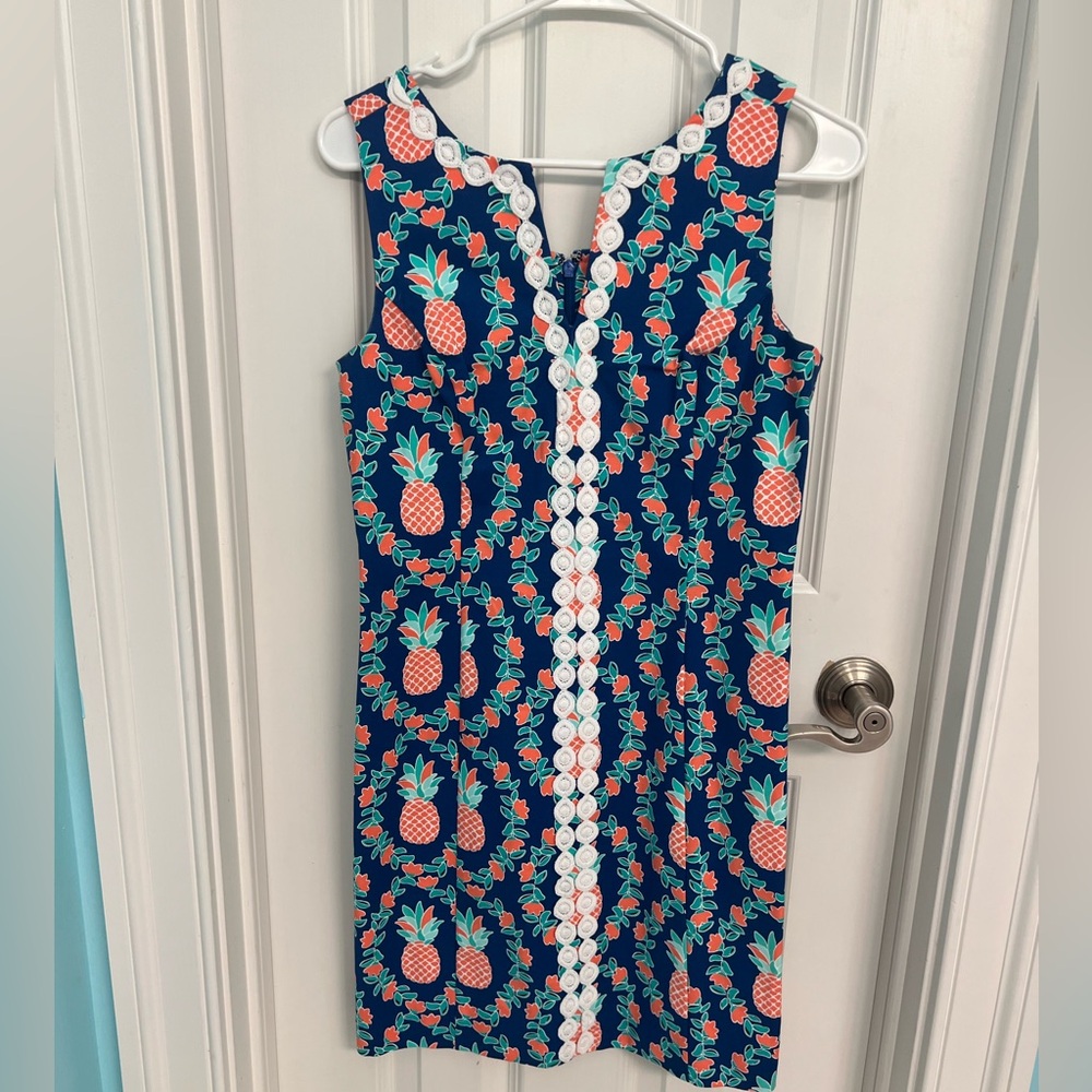 Crown & Ivy Womens Sleeveless Crochet Pineapple Print Sheath Dress Blue
